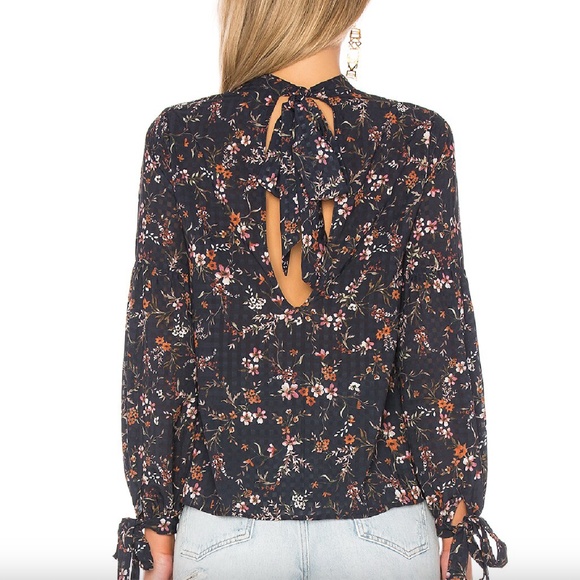 Tularosa Eli Blouse MD - Picture 2 of 8